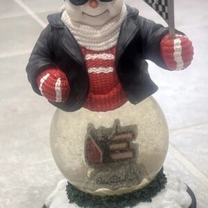 2004 Dale Earnhardt NASCAR Charming Snowman Snowglobe Memory Company